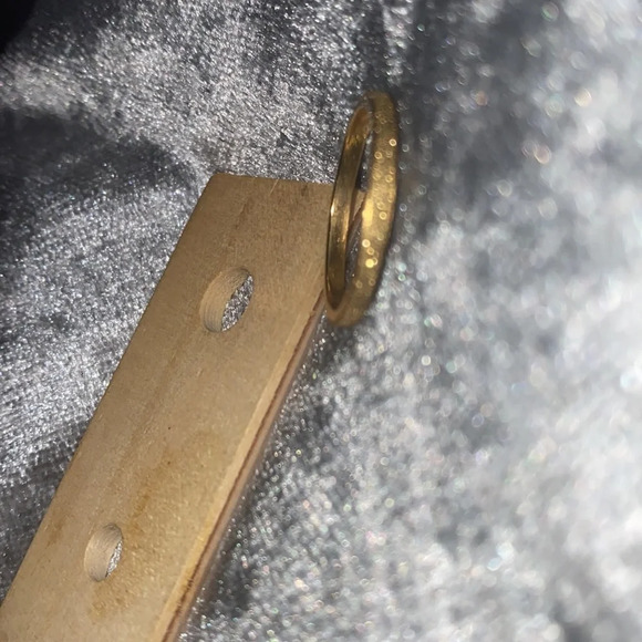 Vintage brushed gold  tone faux diamonds ring Sz 8 - Picture 8 of 12